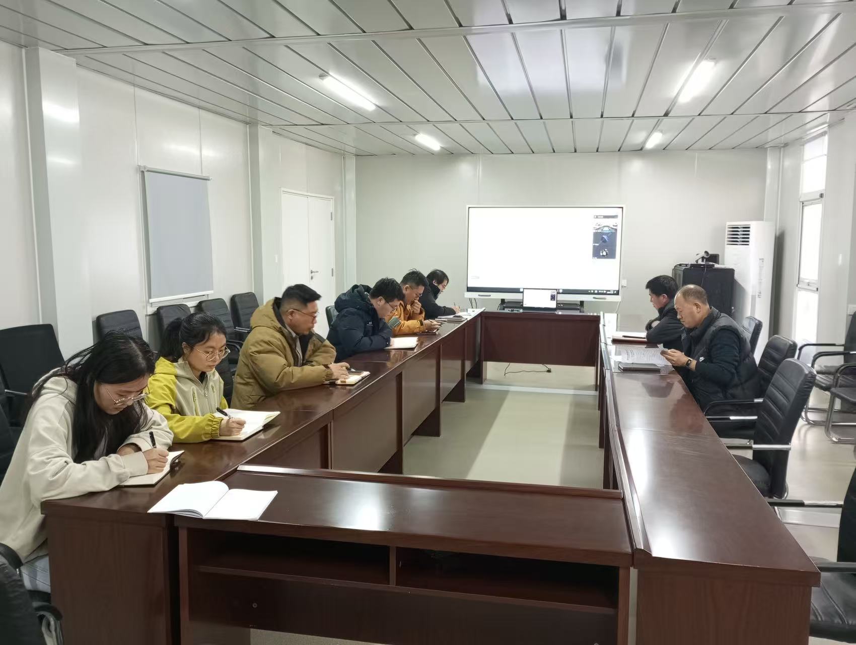 33d02a76e6651551d4624a3585ebbbfd.jpg 33d02a76e6651551d4624a3585ebbbfd.jpg