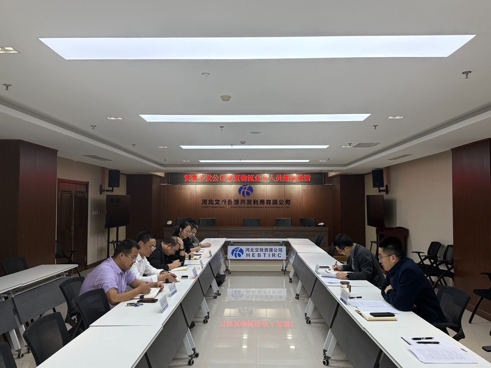 照片.jpg 照片.jpg